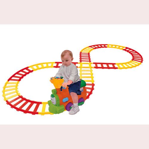 Паровоз на железной дороге Kiddieland 